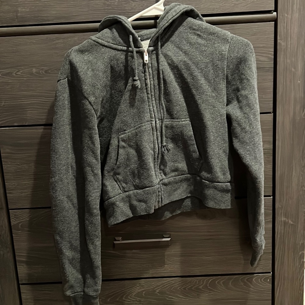 Brandy Melville Cropped Zip Up